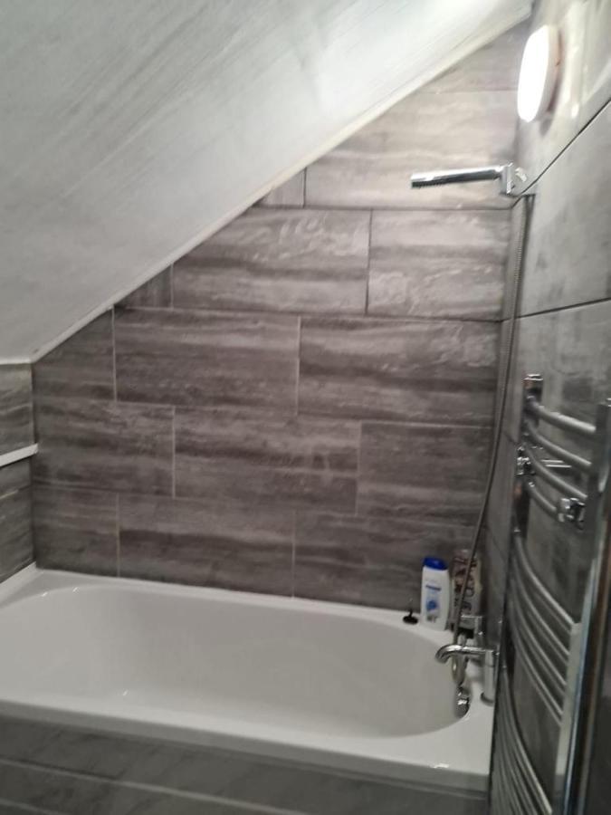 Budget Double En-Suite Bedroom Sheffield Exterior foto